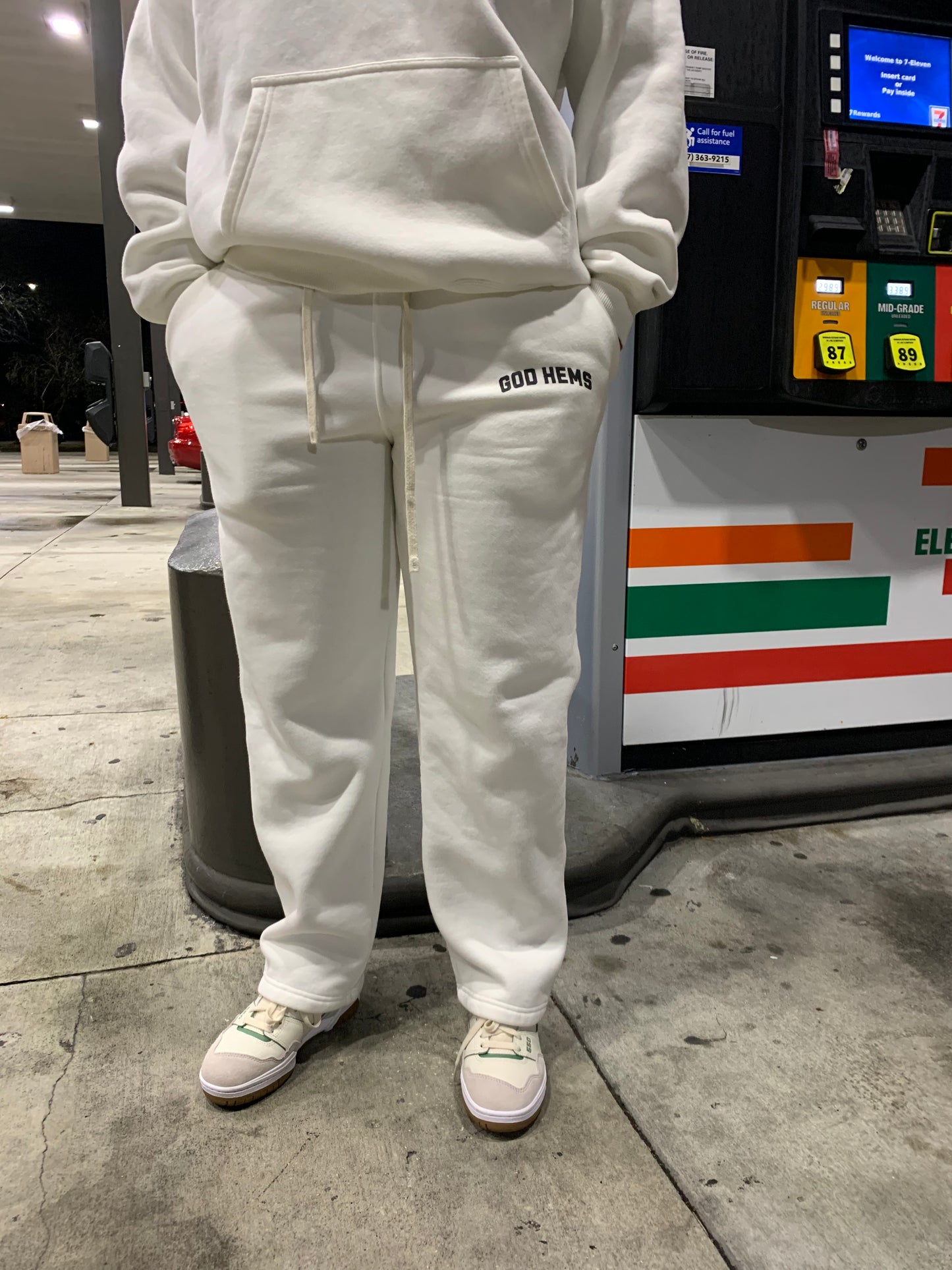 UNIVERSITY COLLECTION - SWEATS